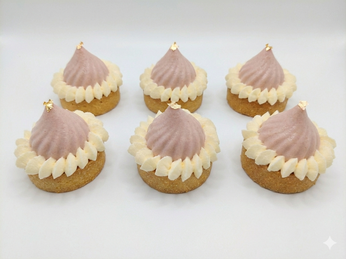 Strawberry petit Gateux